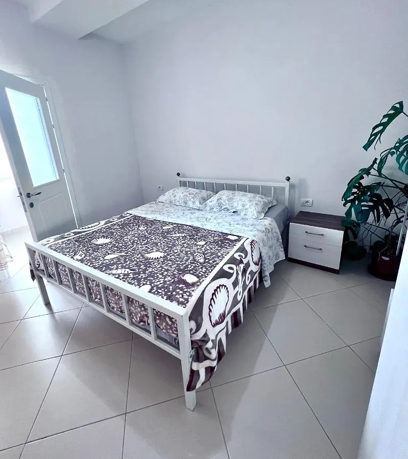 Hamit Hoxha - Pogradec Near Ohrid Lake Bucimas Apartamento